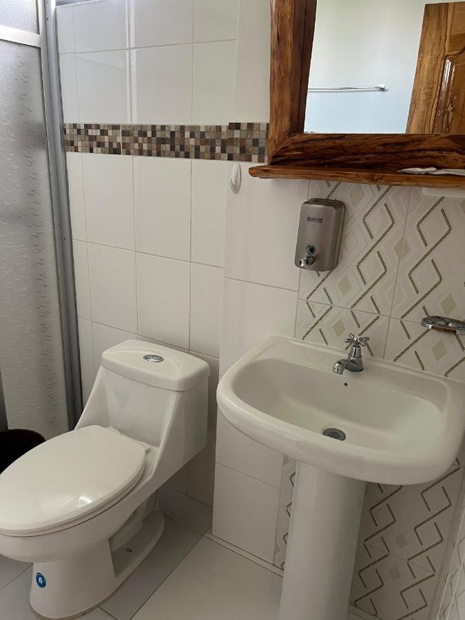 Hostal Alpachaca - New Quito Airport Tababela Eksteriør billede